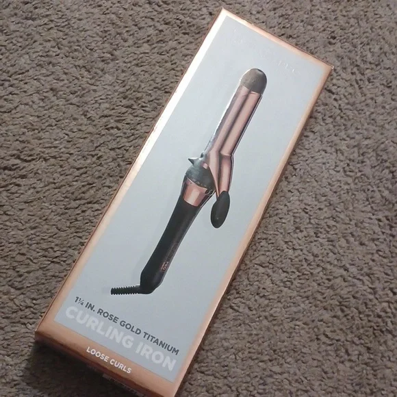 Infiniti Pro curling iron - Picture 1 of 3